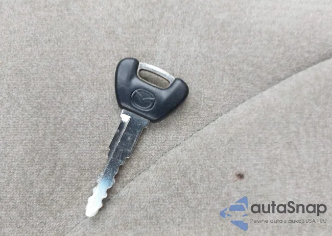 JM3LW28A720311519: 44610547