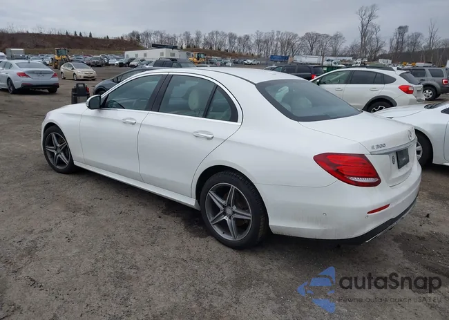 WDDZF4KBXHA014852: 44610623