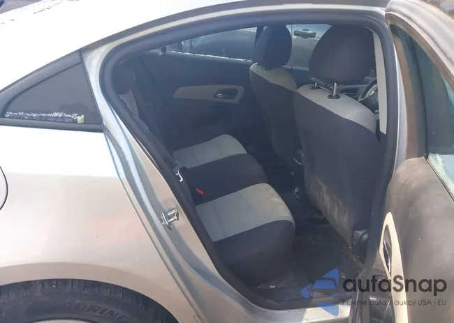 1G1PA5SH5E7176240: 44610904