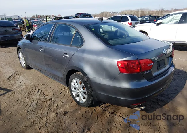 3VWDP7AJ0CM303811: 44610327