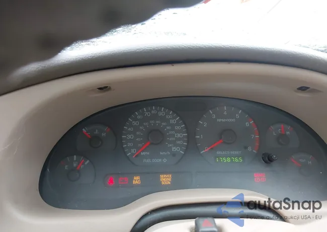 1FAFP42X02F211261: 44611547