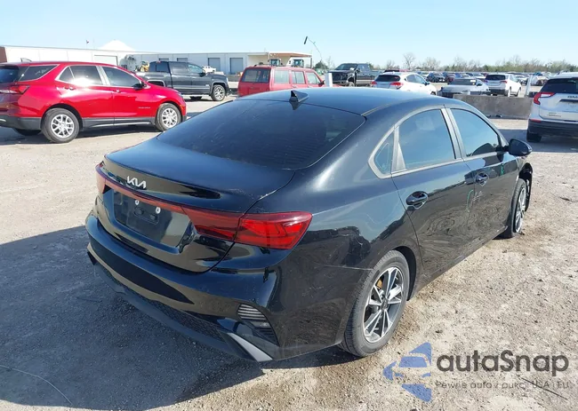 3KPF24AD0NE433233: 44611554