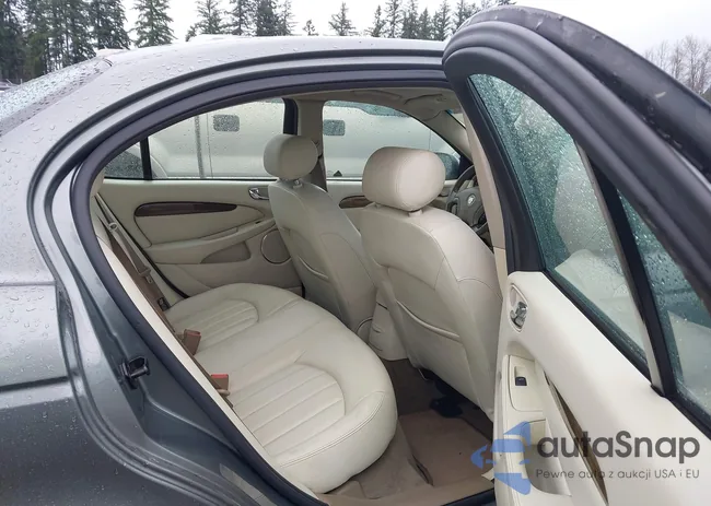 SAJEA51D33XC95158: 44611859