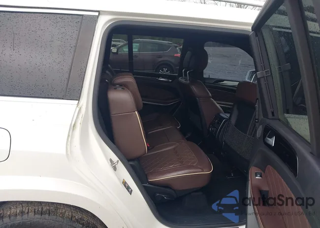 4JGDF7DE5FA447016: 44611897