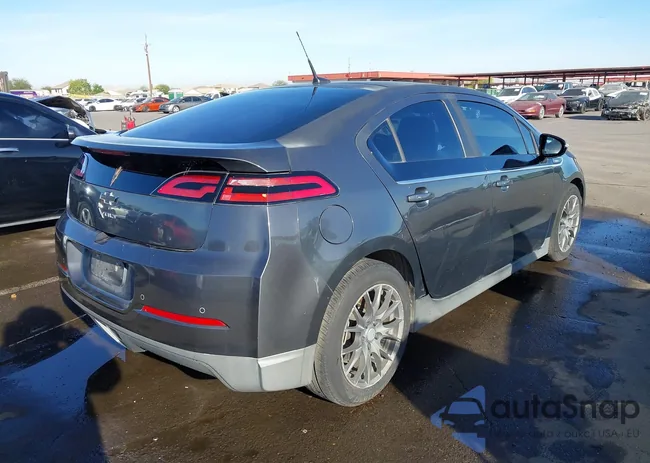 1G1RE6E49DU139784: 44611957