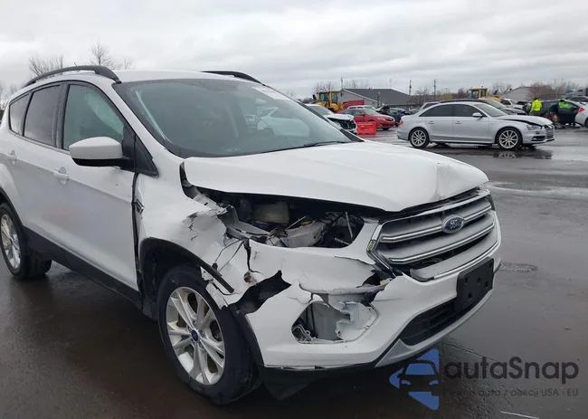 1FMCU9GD5HUE44571: 44612005