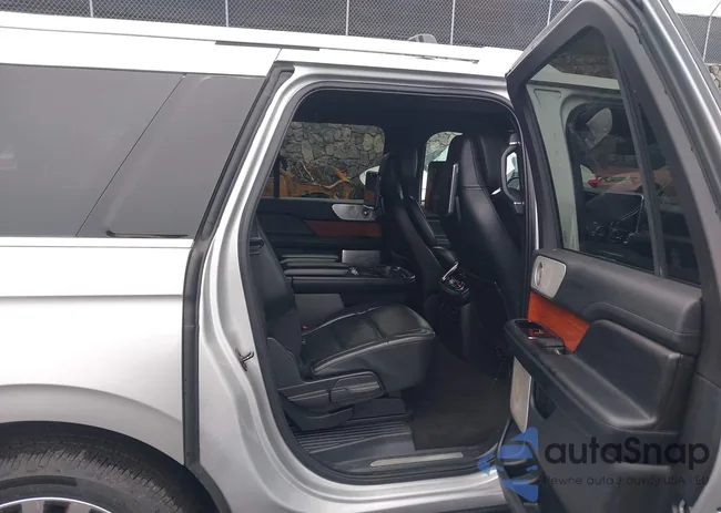 5LMJJ3LT8KEL03163: 44611327