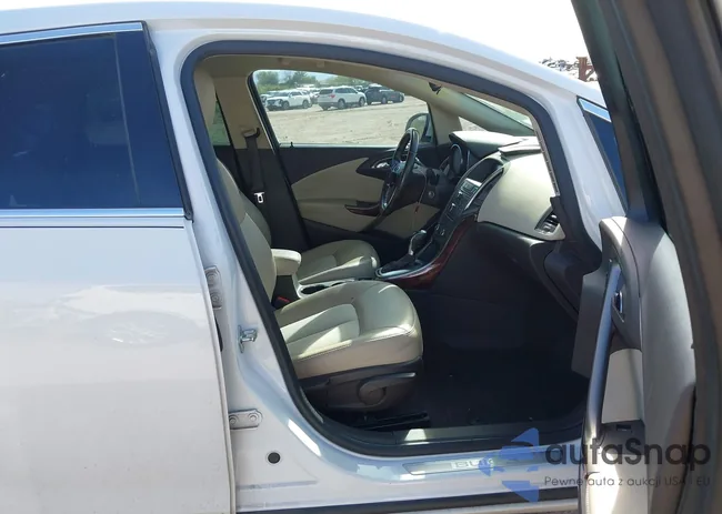 1G4PP5SKXE4126853: 44612758