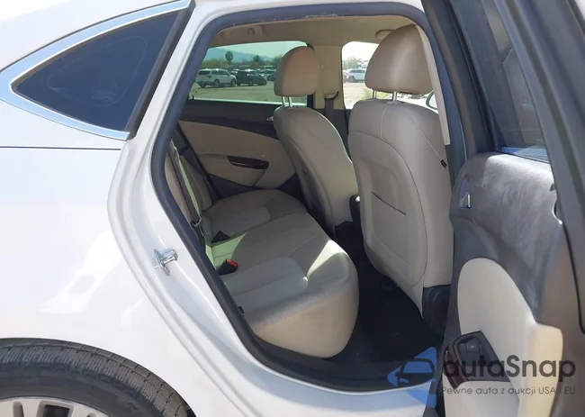 1G4PP5SKXE4126853: 44612758