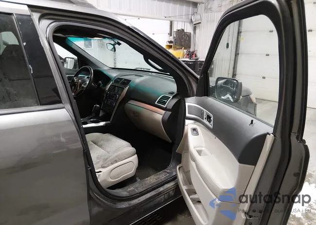 1FMHK8D81BGA54392: 44613042