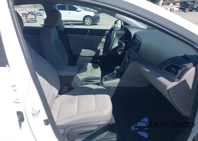 5NPD74LF2HH193402: 44612228