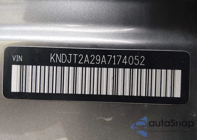 KNDJT2A29A7174052: 44613972