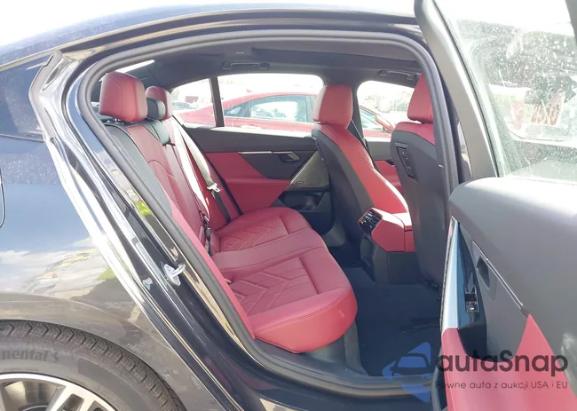 WBA53FJ07TCW35070: 44613104