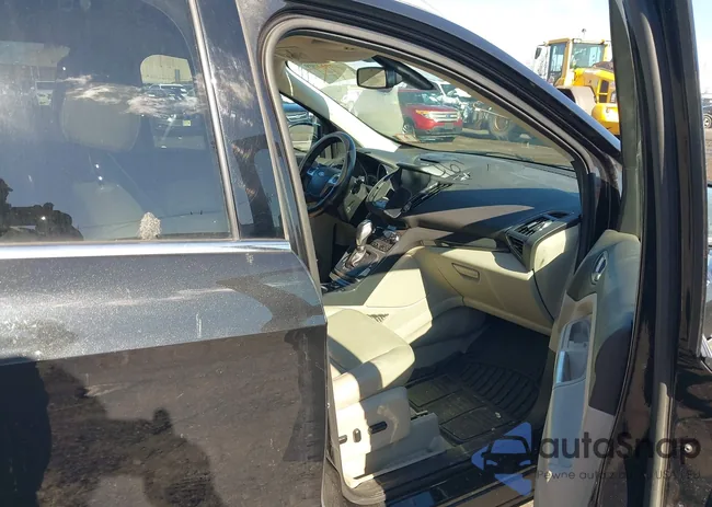 1FMCU9J93FUA35101: 44613247