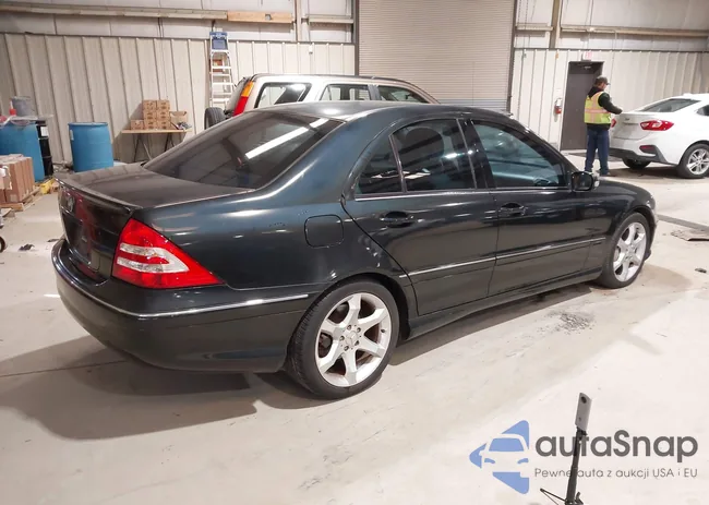 WDBRF52H67F921070: 44613249