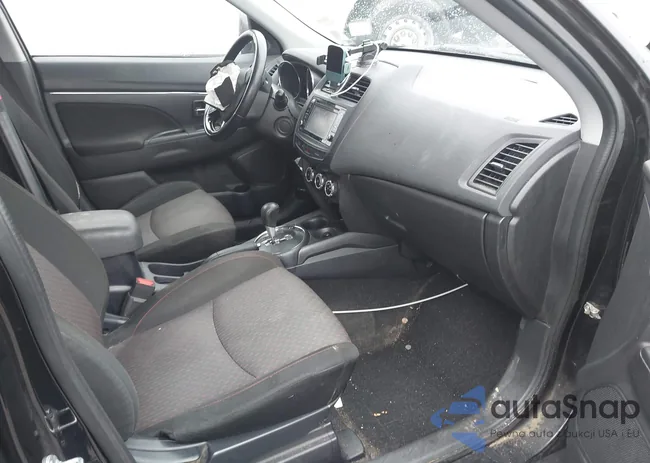 JA4AR3AW8HZ065873: 44614904