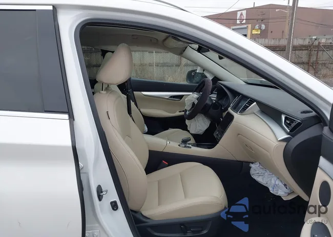 3PCAJ5M33LF115300: 44614936