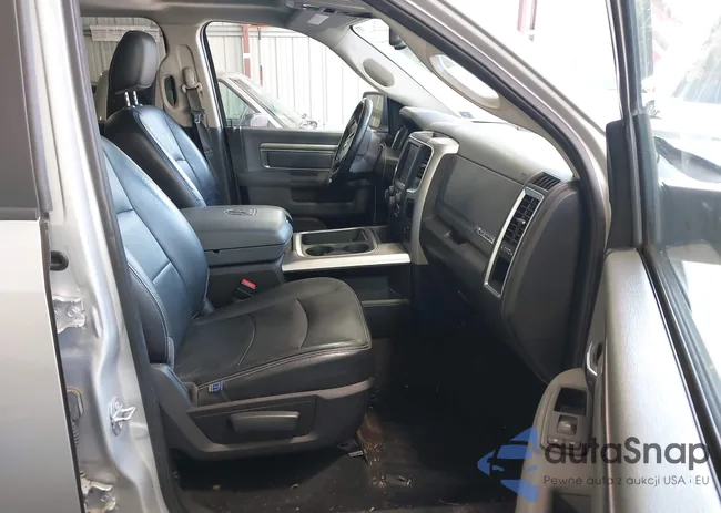 1C6RR7LT2HS549153: 44615010