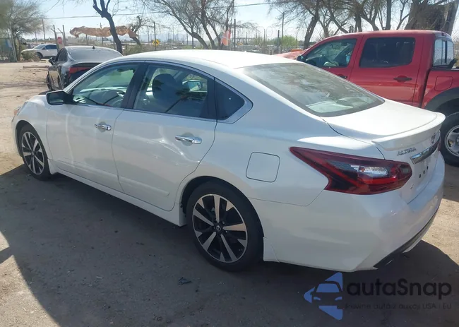 1N4AL3AP1JC280073: 44615631