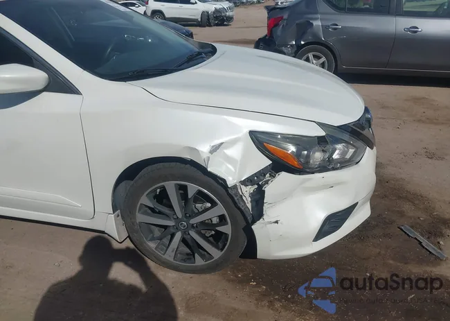 1N4AL3AP1JC280073: 44615631