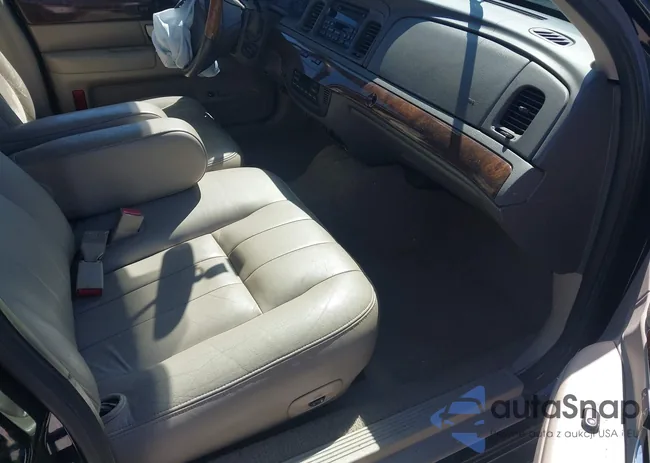 2MEHM75V06X626676: 44615186