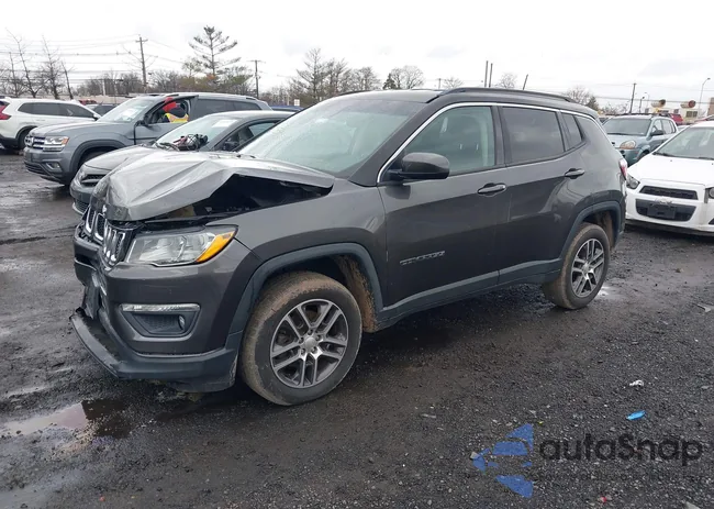 3C4NJDBB7JT401946: 44615393