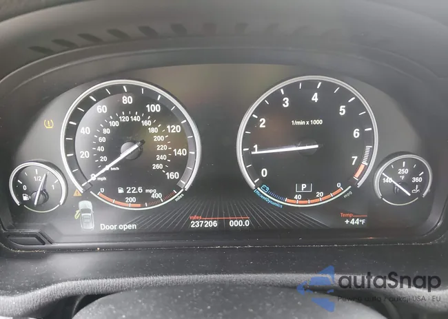 5UXWX9C55E0D40772: 44616439