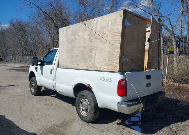 1FTNF2B56AEA62080: 44616685