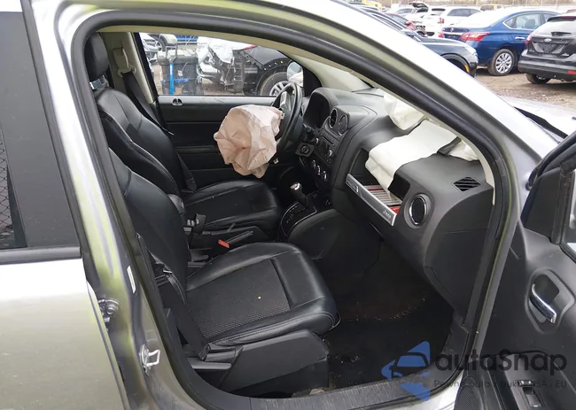 1C4NJCBA3GD789368: 44616892