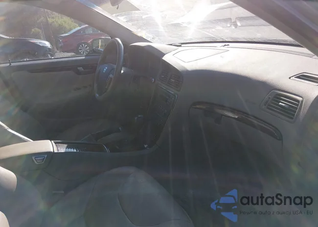 YV1SW592472634817: 44617533