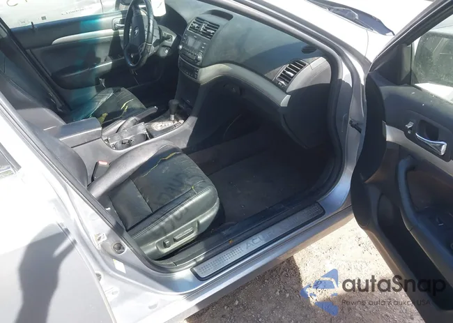 JH4CL96895C018782: 44617943