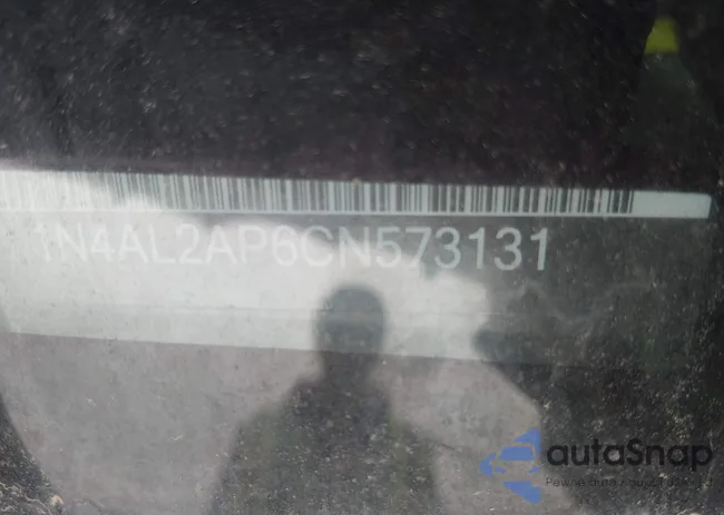 1N4AL2AP6CN573131: 44617027
