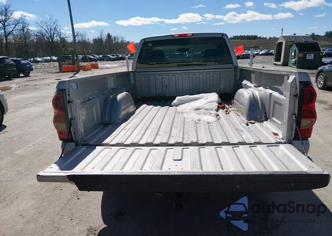 1GCEK14T15E165057: 44617161