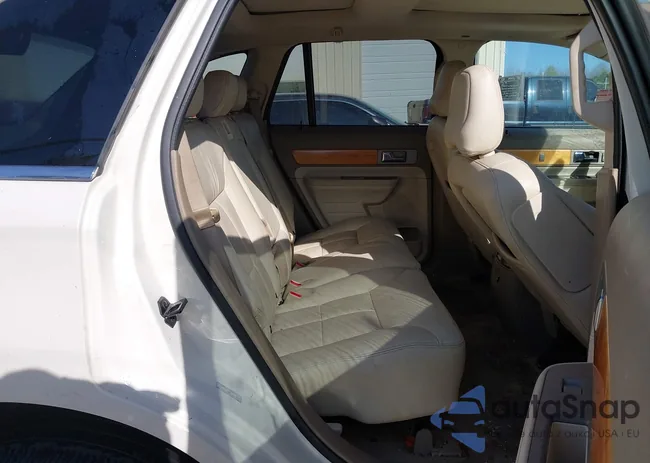 2LMDU88C57BJ02969: 44618547