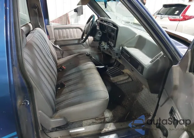 1B7FL26X9SW923529: 44618841