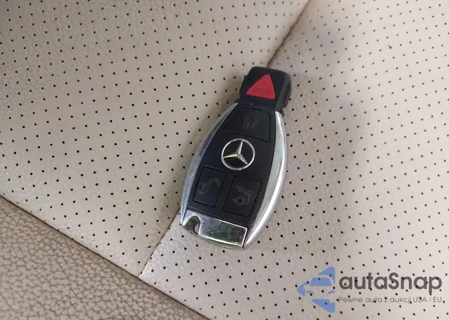 WDCGG8JB1EG330571: 44618879