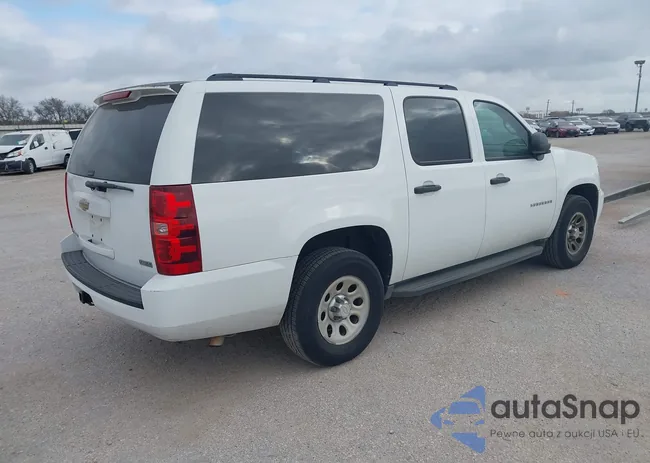 1GNUCHE08AR133965: 44618131