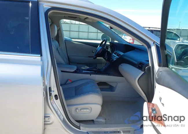 2T2BK1BA4AC069548: 44618220