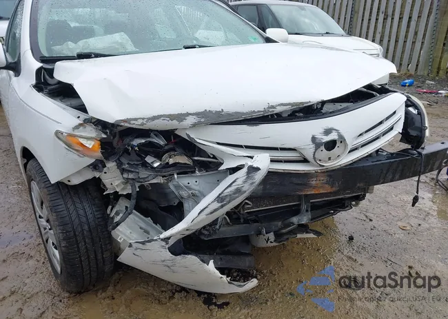 2T1BU4EE9DC038766: 44619546