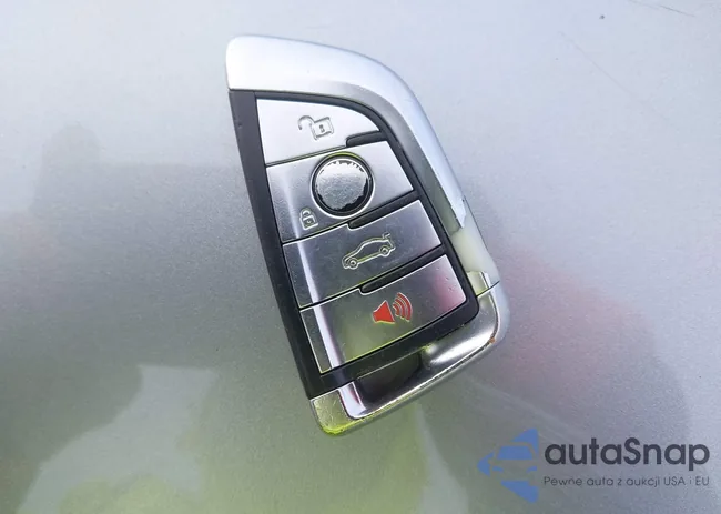 5UXKR0C56G0S84801: 44619636