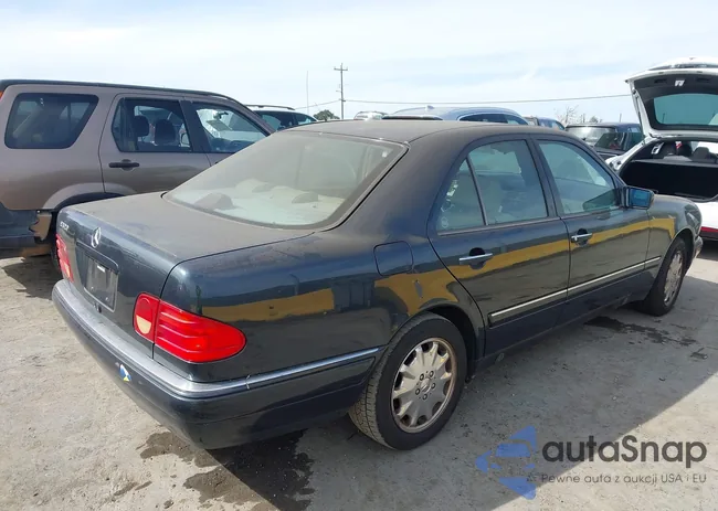 WDBJF55F9VA286735: 44619748