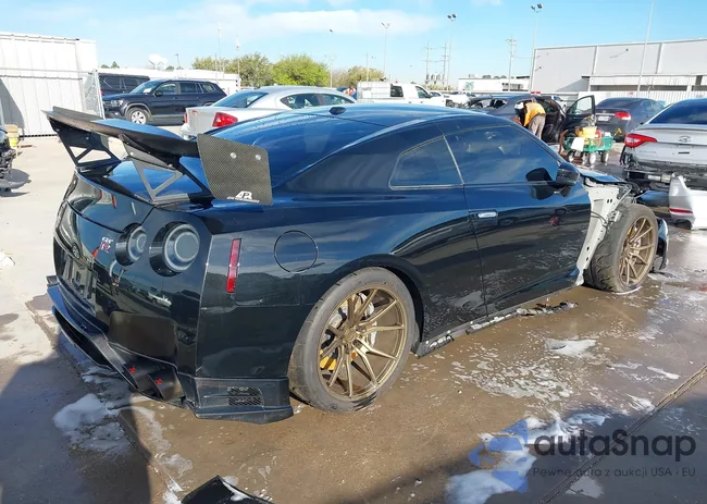 JN1AR5EG8EM110052: 44619762