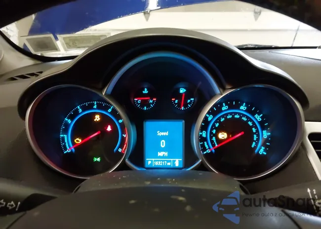 1G1PJ5SC4C7186565: 44619801