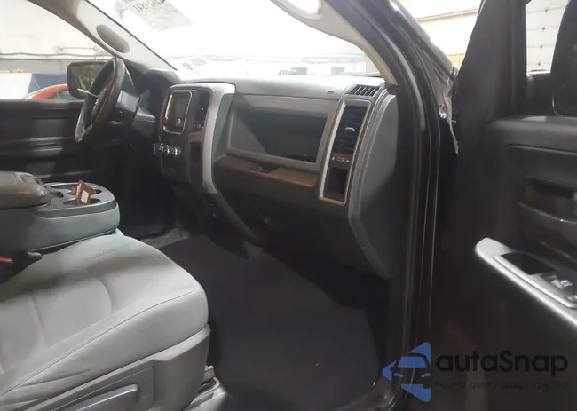 1C6RR6FG9HS591716: 44619841