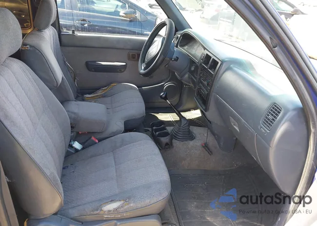 4TAVN52N3TZ143758: 44619848