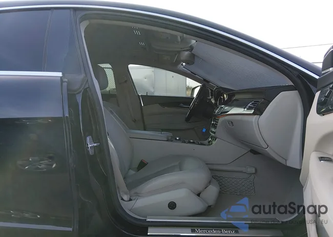 WDDLJ7DB1EA096744: 44619085