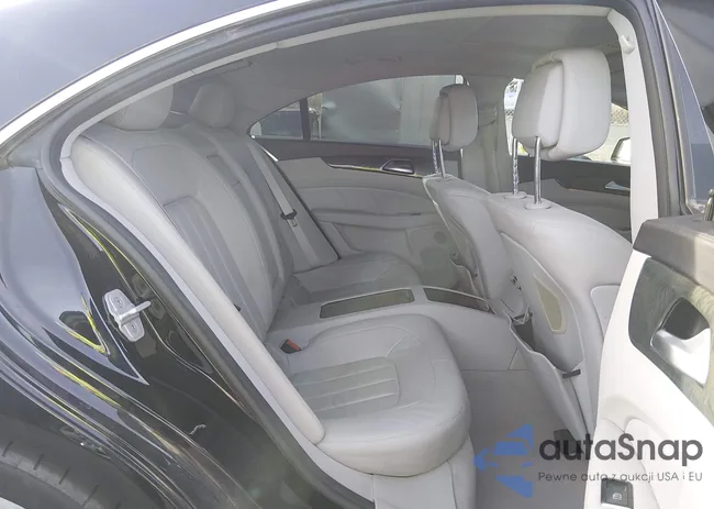 WDDLJ7DB1EA096744: 44619085