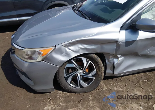 1HGCR2F37GA182754: 44619255