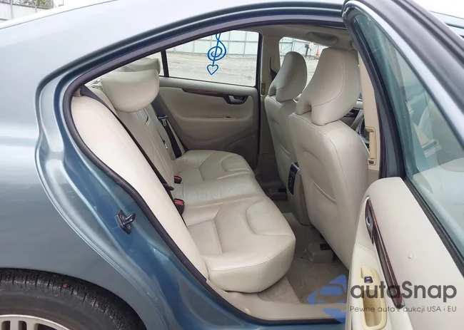 YV1RS592752473905: 44620462