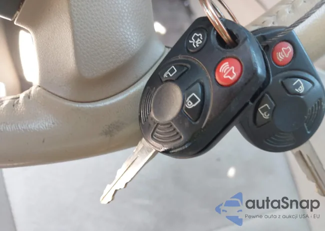 1FMCU0D75AKB51300: 44620780